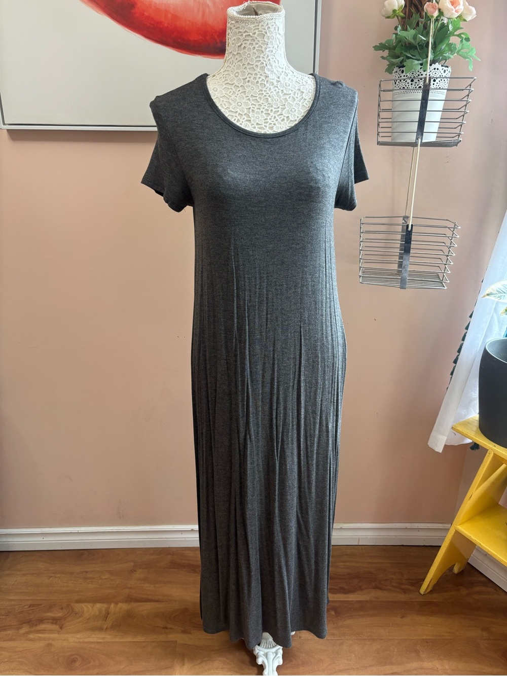 Forever 21 Charcoal Gray Short-Sleeve Maxi Dress